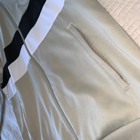 Adidas Trackjacket - Picture 4 of 5